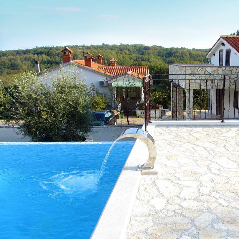 Villa Lara Karojba Номер фото